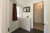 Lodge%20bathroom 1